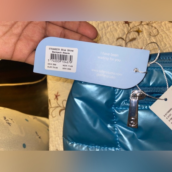 SILFEN Alberte Metallic Sling Bag NWT - Picture 9 of 13